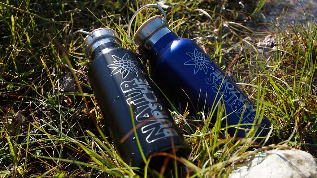 Trinkflasche personalisiert aus Edelstahl mit Bambusdeckel 500ml