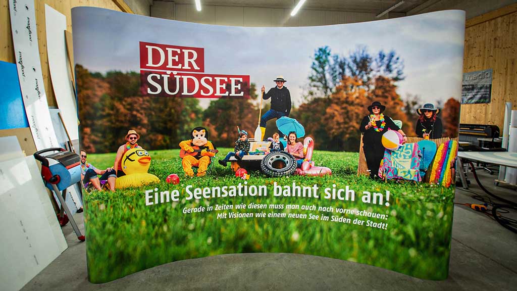POPUP 4x3 (4056x2210mm, 6 Bahnen)